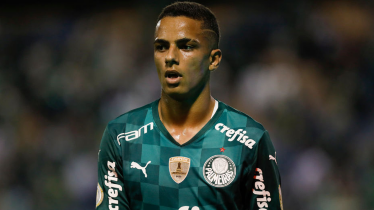 Palmeiras tem planos para Giovani e não vai negociá-lo com mercado europeu