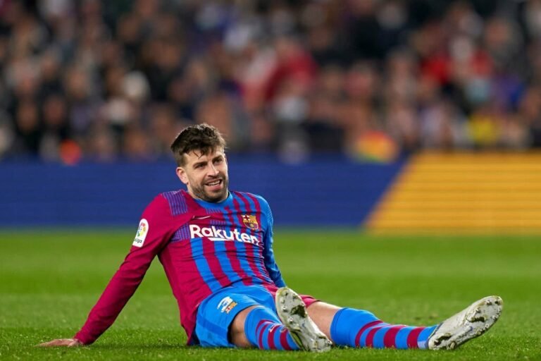 Gerard Piqué se lesiona e vira importante desfalque para o Barcelona