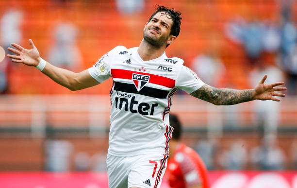 Alexandre Pato revela desejo de voltar ao futebol brasileiro: “Basta querer”