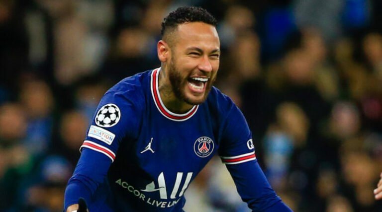 Neymar exalta trabalho de Fernando Diniz no Fluminense