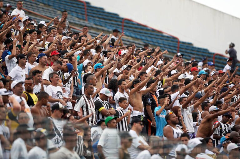 Santos vende 15 mil ingressos para partida contra o Ceará, na Arena Barueri