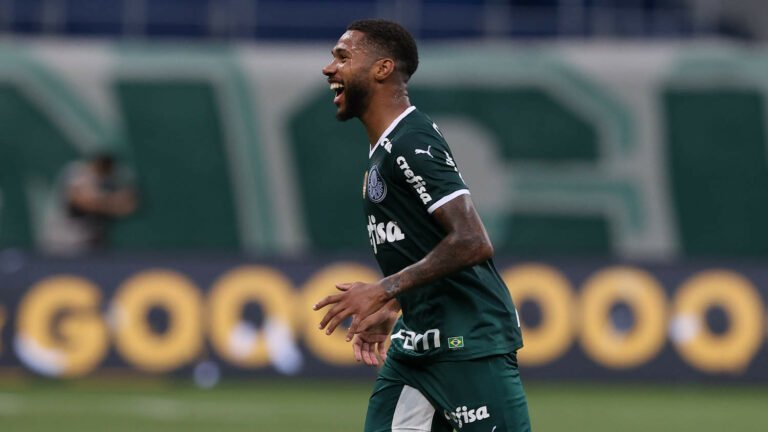Palmeiras encaminha renovação de Wesley e aumento da multa rescisória