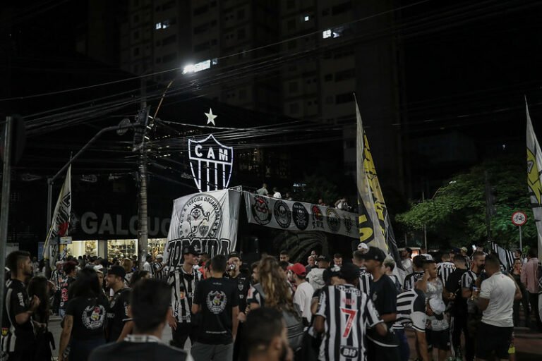 Após fechar 2021 com superávit, Atlético Mineiro anuncia diminuição significativa em sua dívida total