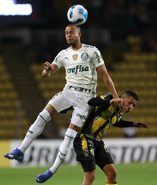 Mayke do Palmeiras contra Deportivo Táchira (Venezuela)