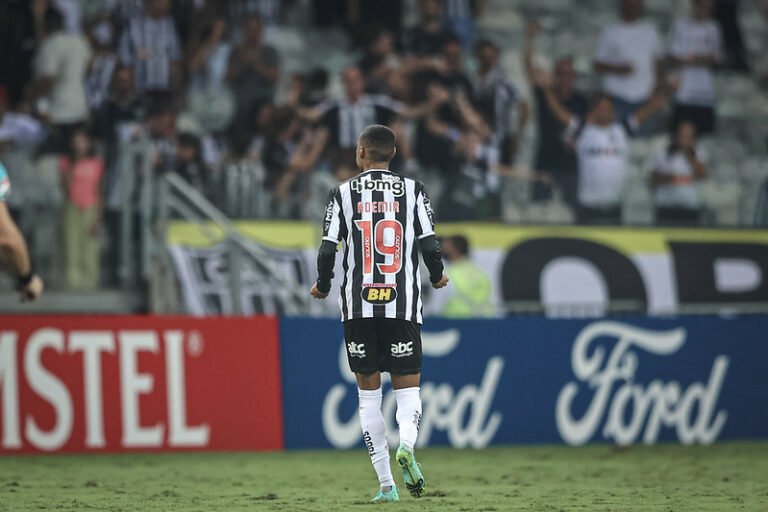 Ademir fala sobre acolhimento do elenco atleticano e Turco Mohamed: “Passou muita confiança”