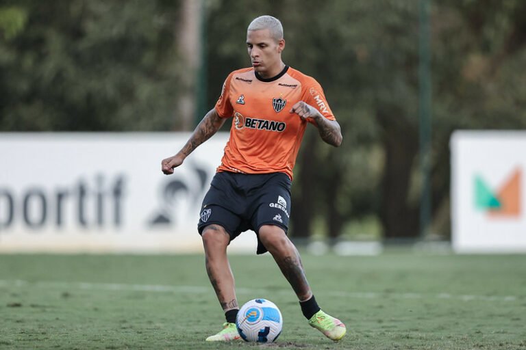 Guilherme Arana fala sobre criticas dos torcedores ao trabalho de Turco Mohamed no Atlético e garante: “Não há motivos para desespero”