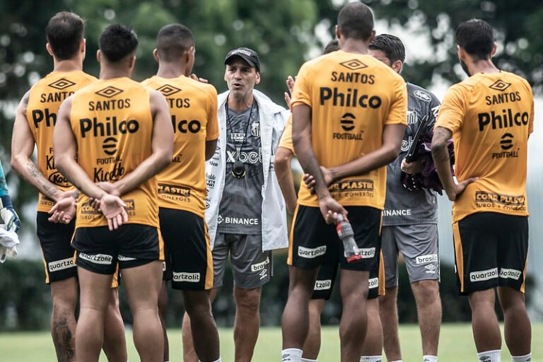 Com Marcos Leonardo e várias mudanças, Santos encara Universidad Catolica/EQU