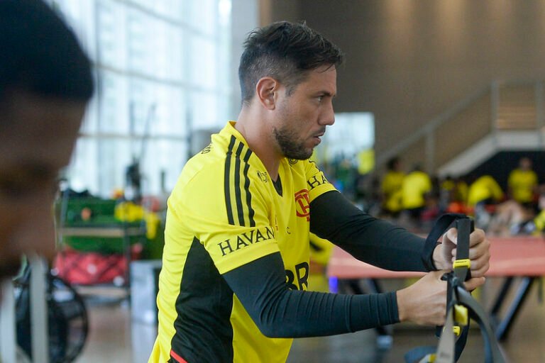 Flamengo não terá Diego Alves contra a Universidad Católica