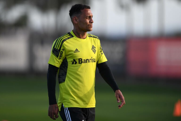 Alan Patrick projeta reestreia pelo Inter: “Expectativa muito boa”