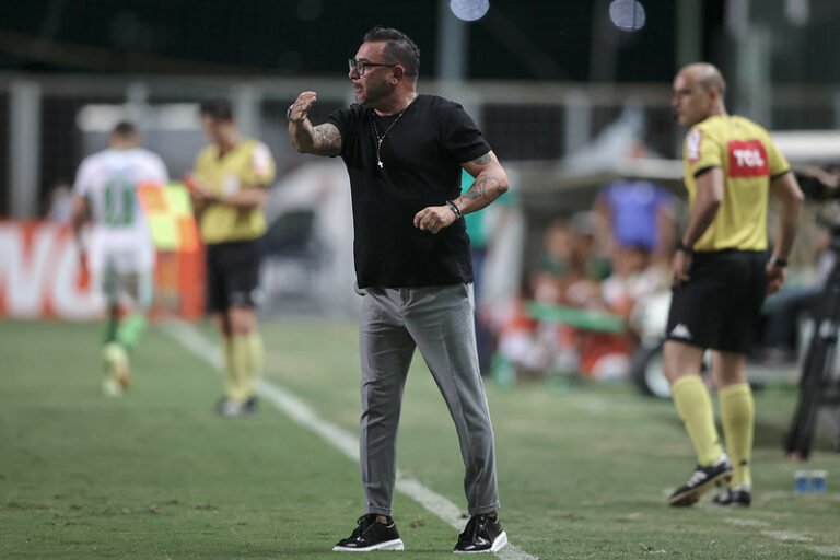 Turco Mohamed fala sobre derrota para o América e foco em melhorar para o restante da temporada