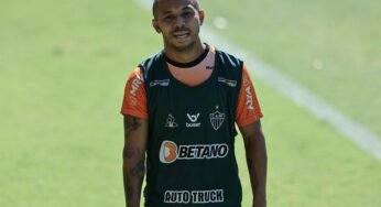 Mariano é liberado pelo Departamento Médico e volta a treinar com o elenco do Atlético Mineiro