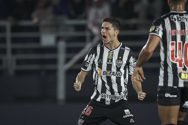 Autor do único gol do Atlético na partida, Nacho Fernández fala sobre atuação do time alvinegro e destaca: ”Merecíamos mais”
