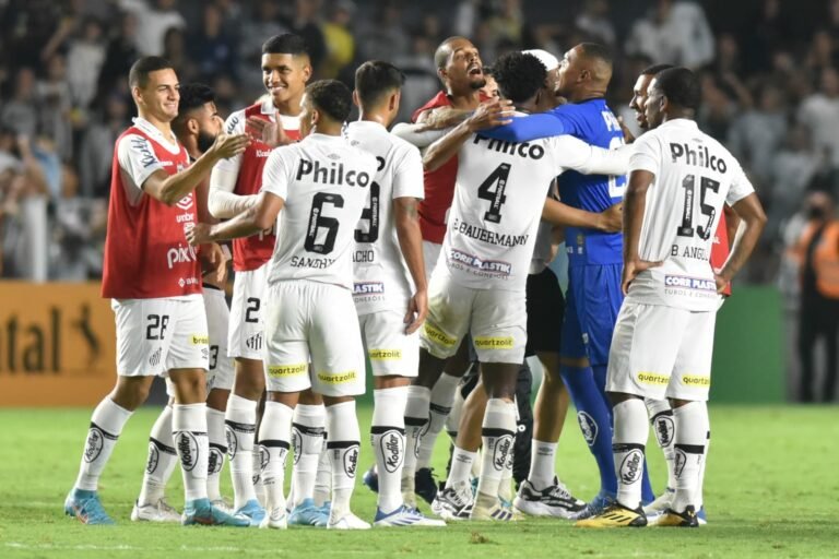Santos garante R$ 3 milhões por eliminar o Coritiba e avançar na Copa do Brasil