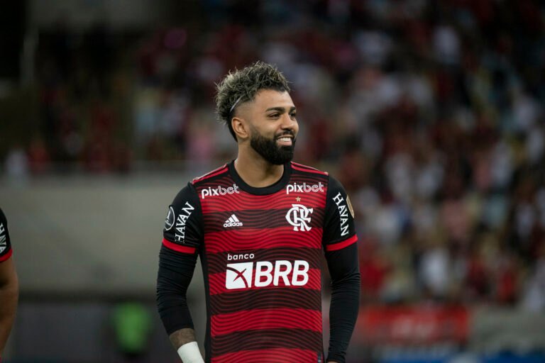 Flamengo não recebeu proposta do Fenerbahçe por Gabigol