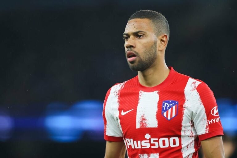 Renan Lodi é um dos alvos do Newcastle para 2022/23 e pode deixar Atlético de Madrid