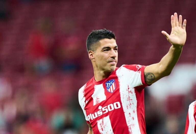 Alvo de clubes brasileiros, Luis Suaréz deseja ficar no futebol europeu e tem propostas de gigantes do velho continente