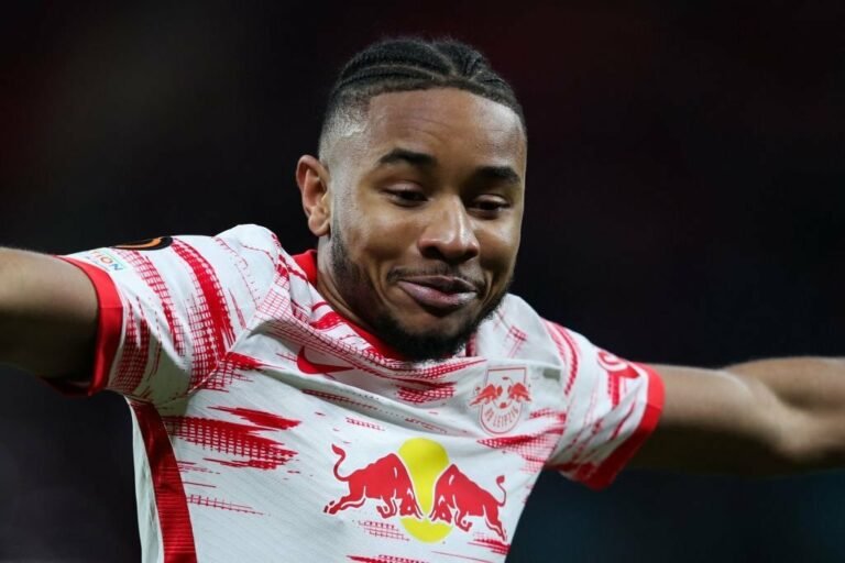 Christopher Nkunku não descarta jogar pelo PSG, clube onde cresceu