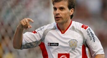 Túlio Maravilha está de volta