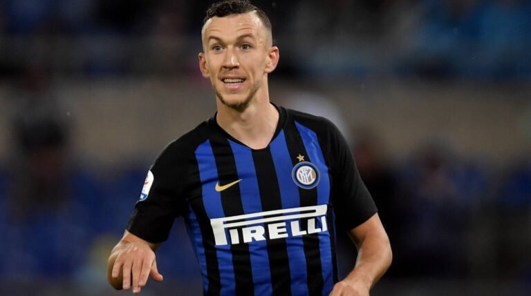Inter aumenta proposta, e Perisic considera permanecer no clube