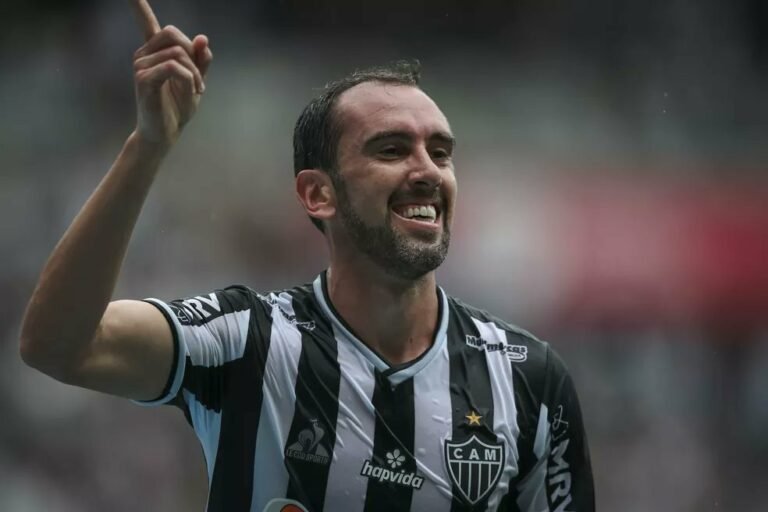 River Plater tem interesse em Diego Godín, do Atlético Mineiro