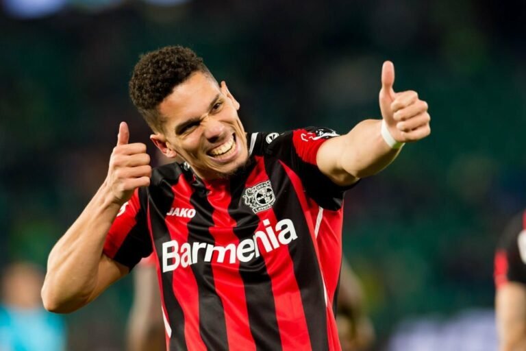Palmeiras disputa com clube português contratação de Paulinho