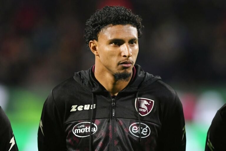 Recém-vendido pelo Corinthians, Éderson entra na mira do PSG