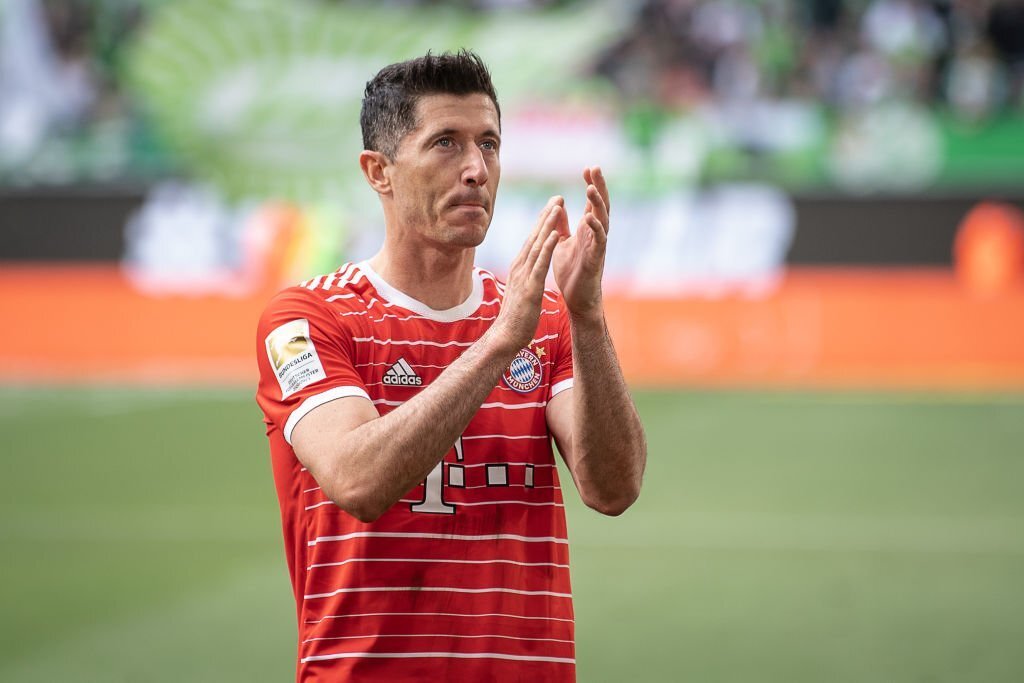 Agente de Lewandowski crava saída do Bayern: “É história antiga”