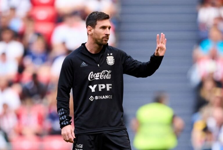 Messi revela que não esperava sair do Barcelona: “Foi um choque”