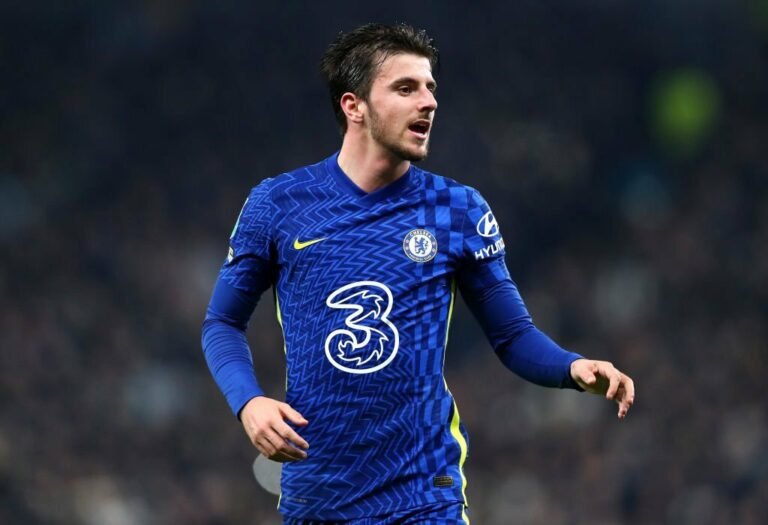 Com aval de Ten Hag, Manchester United monitora Mason Mount