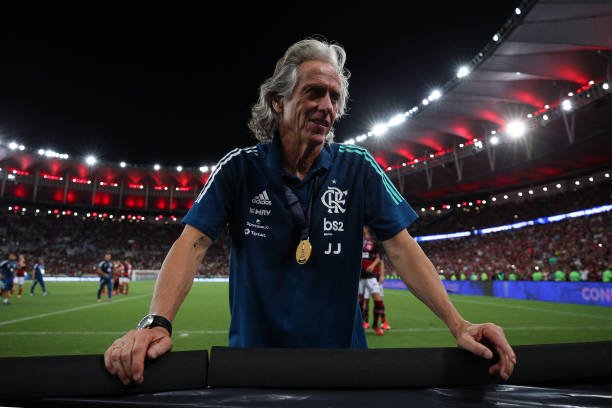 Torcida do Flamengo pede a volta de Jorge Jesus nas redes sociais