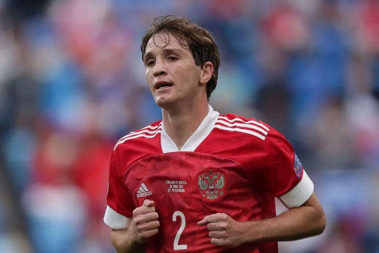 Lateral do futebol russo é oferecido ao Flamengo; nome agrada Paulo Sousa