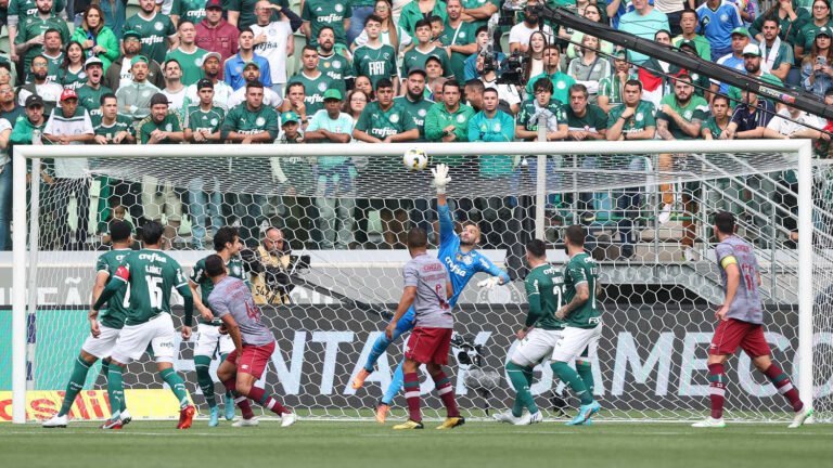 Empate amargo contra o Fluminense deixa Palmeiras a três pontos da zona de rebaixamento do Brasileirão