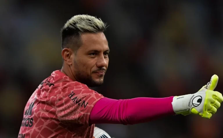 Diego Alves está ‘chateado’ pela falta de oportunidades no Flamengo