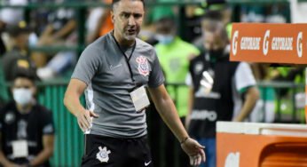 Auxiliar de Vítor Pereira elogia postura do Corinthians contra o Boca
