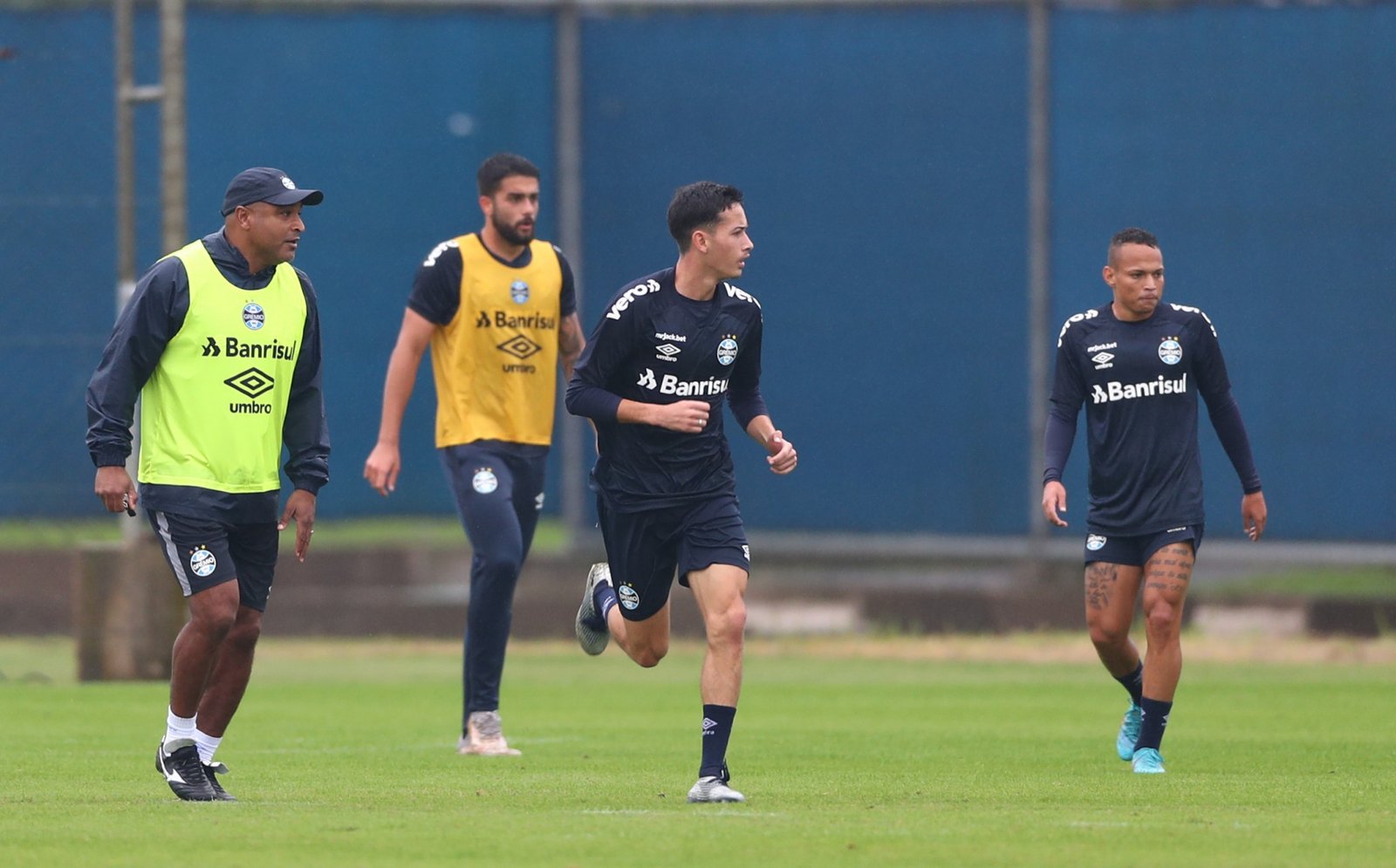 Depois da derrota, Grêmio se representa e foca no Ituano