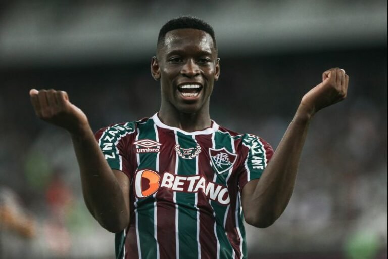 Perto do adeus! Luiz Henrique fará apenas mais quatro jogos com a camisa do Fluminense