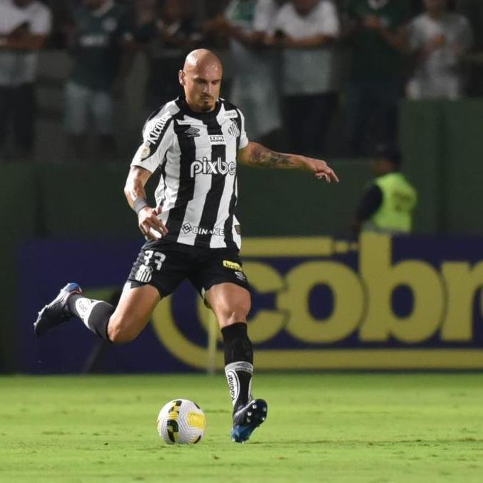 Para Maicon, “faltou paciência na parte ofensiva”, contra o Goiás