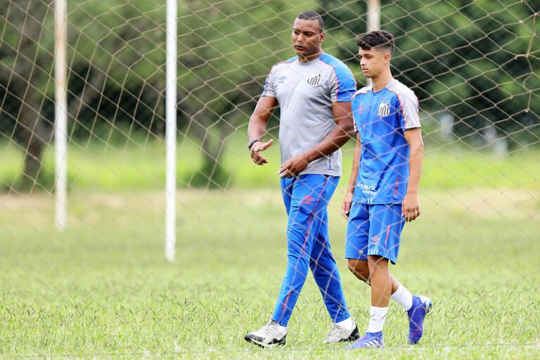 Sem acertar renovação, Pedro Scaramussa busca sua cidadania italiana, entenda