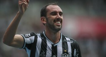 Atlético Mineiro e Godín possuem acordo verbal para rescisão de contrato do zagueiro com o clube