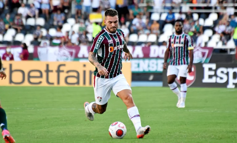 Grêmio avança em negociação por Nathan