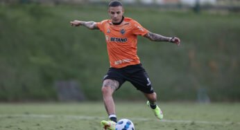 Guilherme Arana comenta oscilação da defesa do Atlético e prega por calma: “Não é para desesperar”