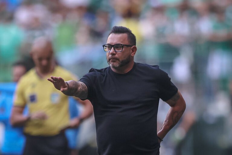 Turco Mohamed analisa empate e valoriza resultado diante o Palmeiras no Allianz Parque