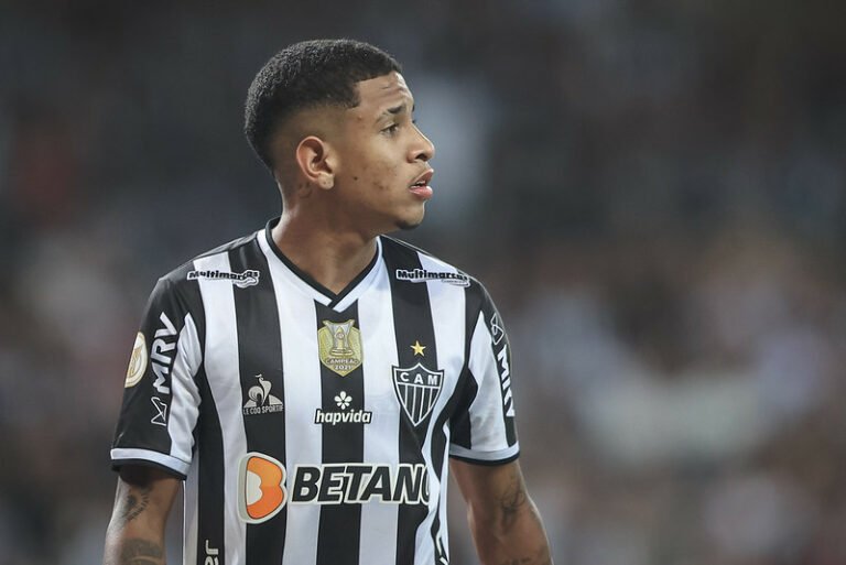 De saída? Savinho evita falar sobre sua saída do Atlético Mineiro e comenta relação com Keno
