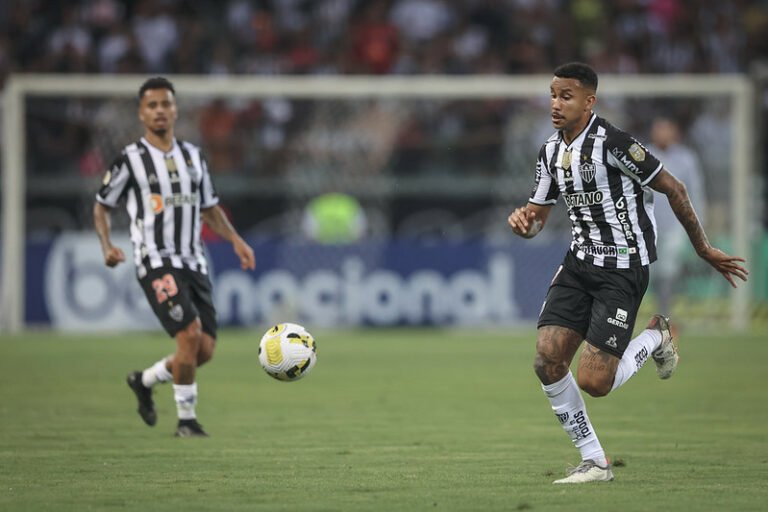 Suspensos, Allan e Jair são desfalques diante o Ceará e Otávio assume a vaga de titular