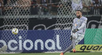 Éverson fala sobre perda de ritmo do Atlético, falhas defensivas e pênalti marcado para o Santos
