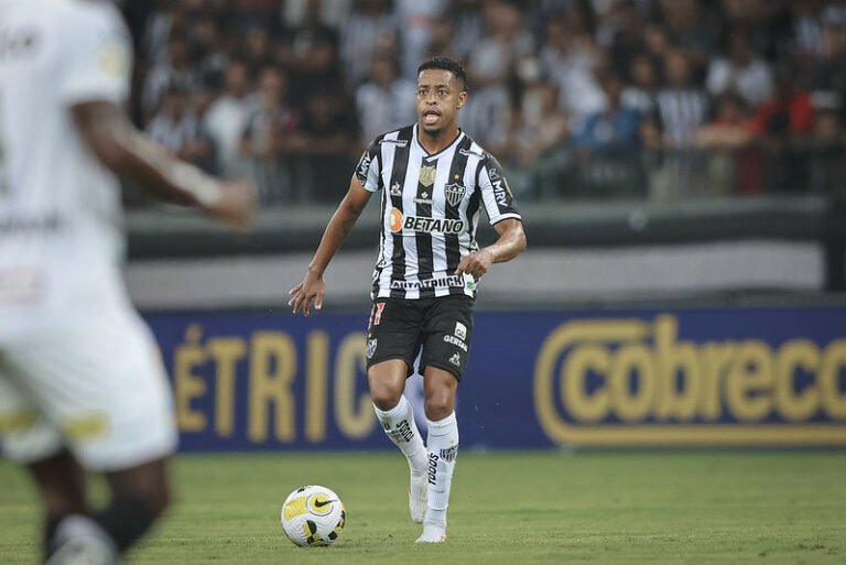Keno comenta má fase do Atletico e prega foco na recuperação de pontos: “Já passou da hora de ganhar”
