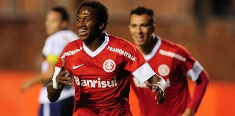 Fred volta a se declarar ao Atlético-MG, não descarta retorno ao Inter, e revela conversas por renovação no United