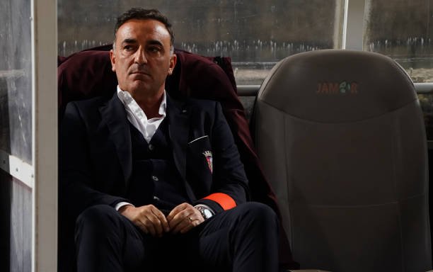 Ex-alvo de Flamengo e Atlético-MG, Carlos Carvalhal é anunciado pelo Al Wahda, dos Emirados Árabes