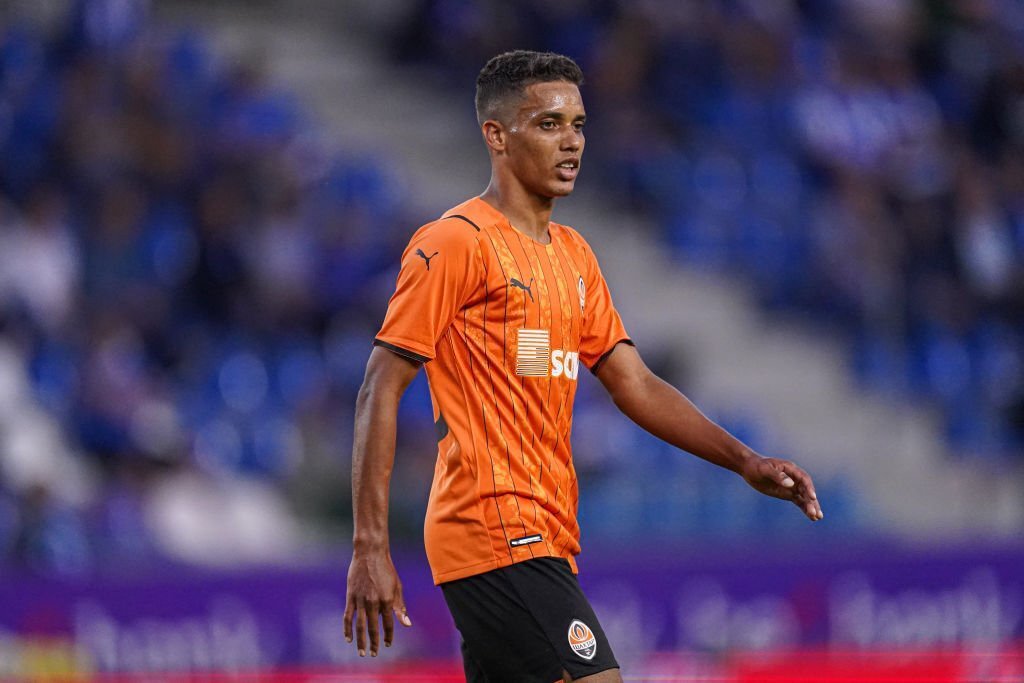 Atlético aceita exigências do Shakhtar e avança para contratar Pedrinho por empréstimo até junho de 2023