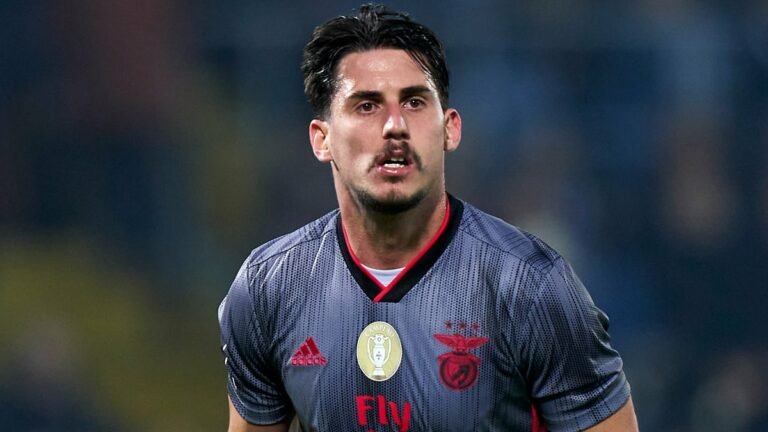 Flamengo entra na briga com rival pelo volante Gabriel Pires